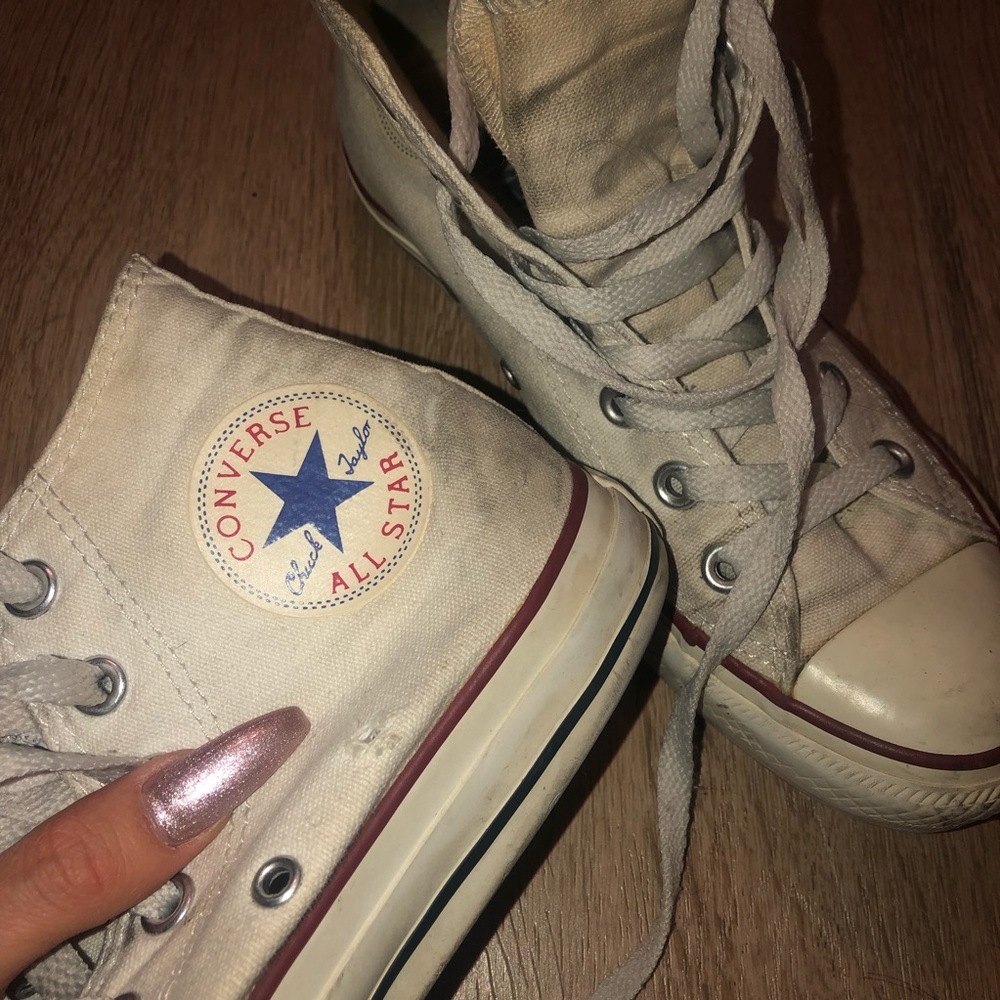 White converse